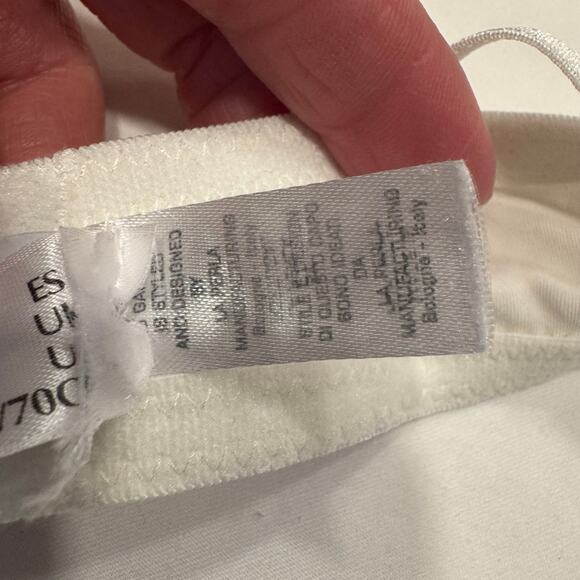 La Perla Scalloped Embroidered Mesh Lace Balconette Bra Size 32B White Underwire - Picture 12 of 12